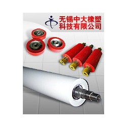 我們是無錫中大橡塑科技有限公司，我們供應流延機硅膠輥。